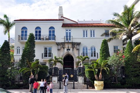 casa de versace en mimami|versace's house in south beach.